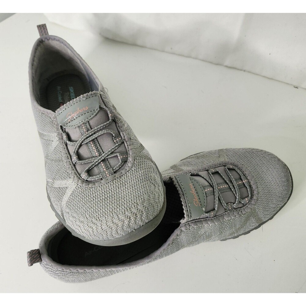 SKECHERS Women's Lightweight Memory Foam Mule Gray Synthetic 8 Medium